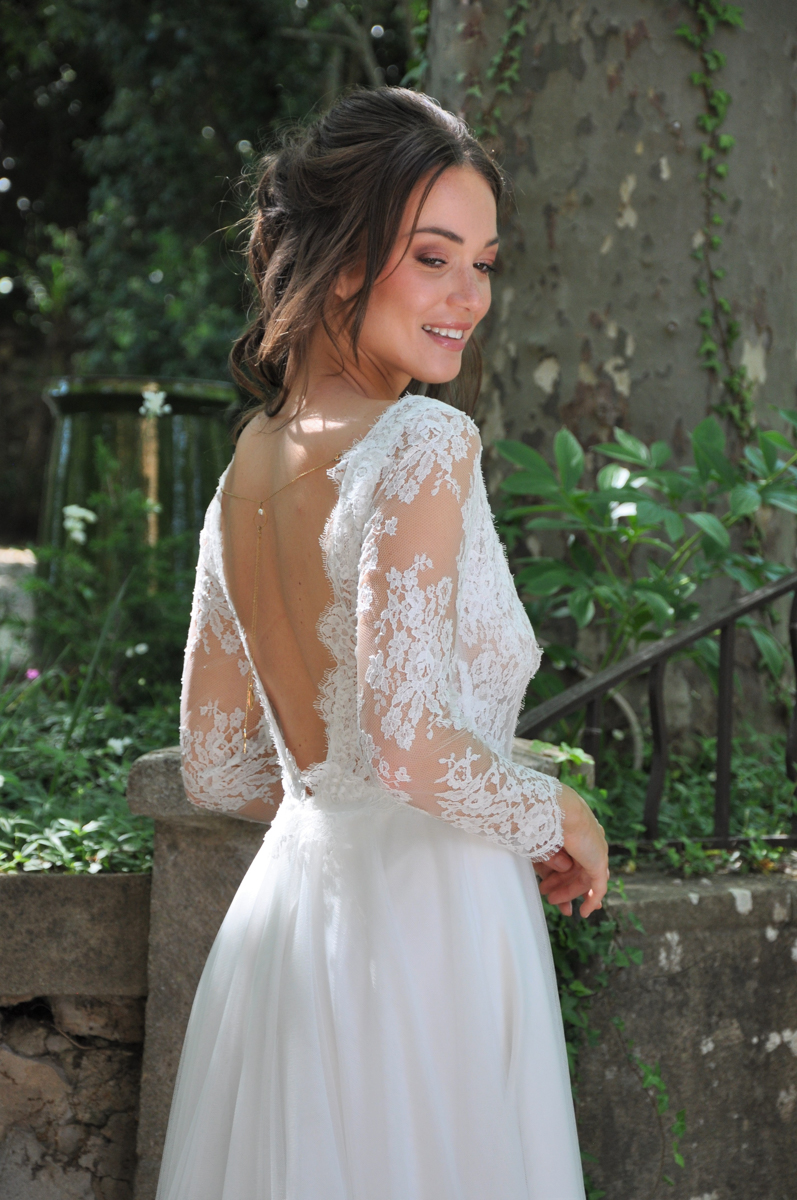 Robe de mariée bohème en dentelle manches longues