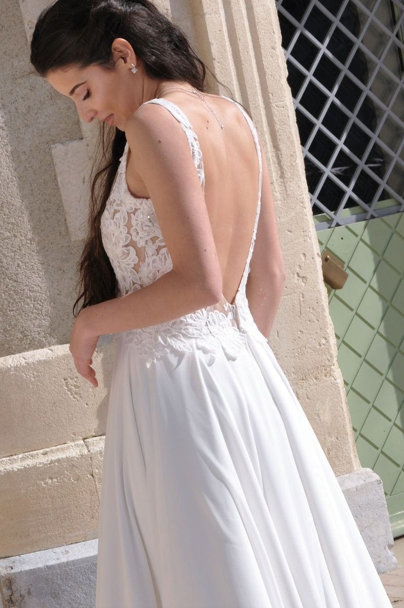 Robe de mariage bohème en mousseline et bustier transparent