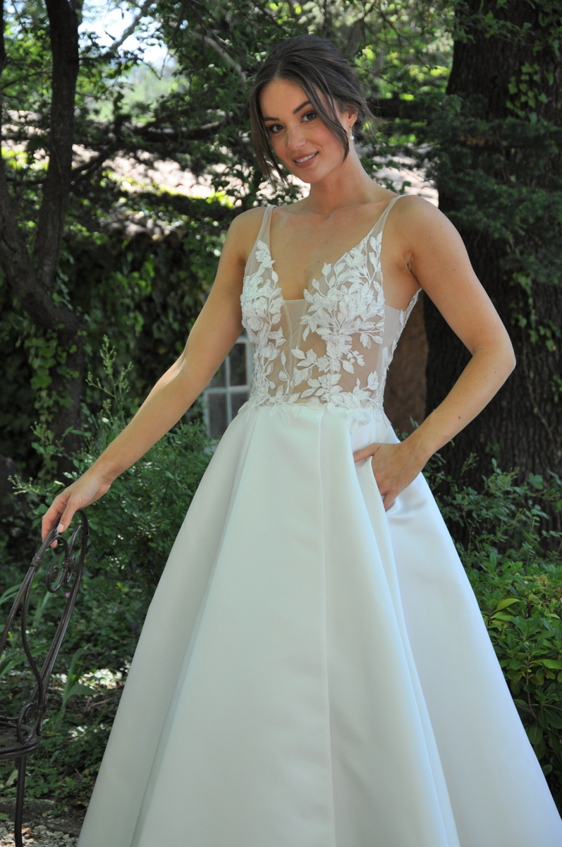 Robe de mariée en satin avec poches