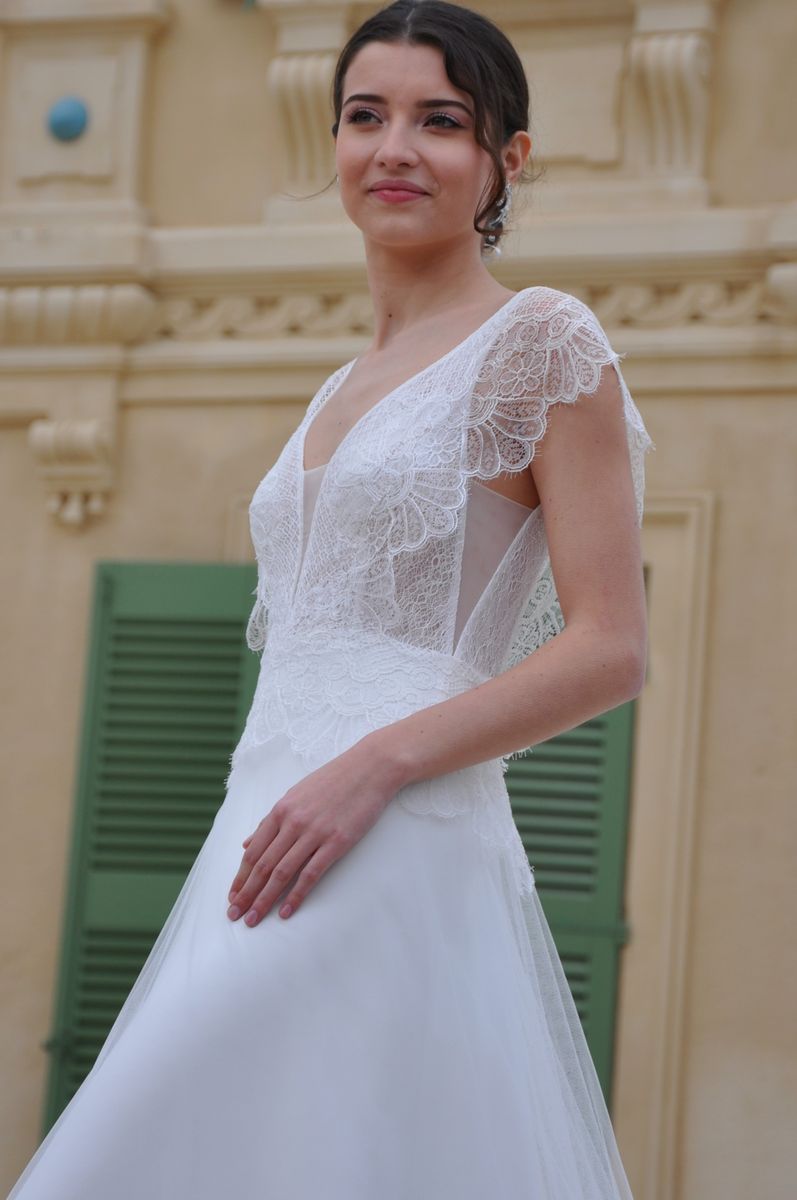 Robe de mariée bohème champêtre en dentelle