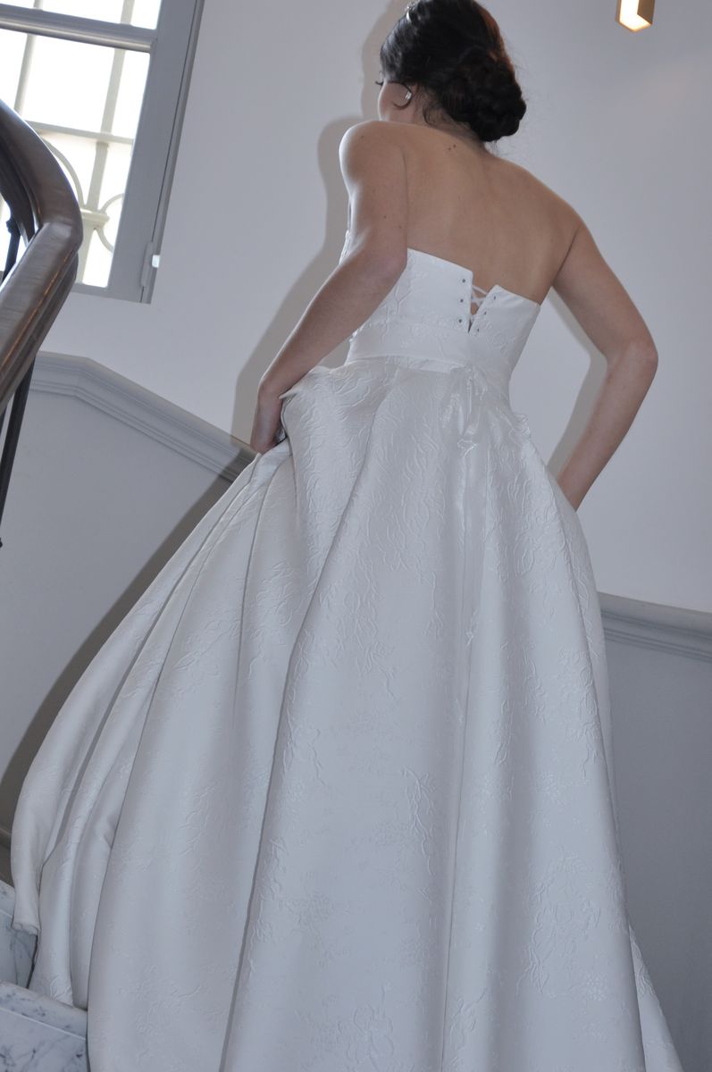 Robe de mariée simple en soie