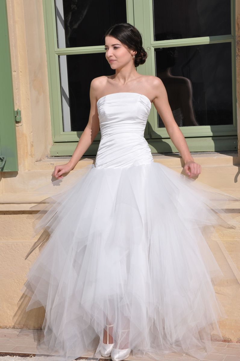 Robe de mariée en mouchoirs de tulle