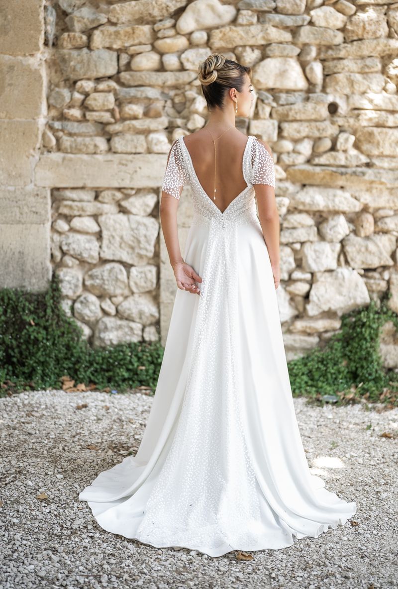 Robe de mariée bohème jupe fendue