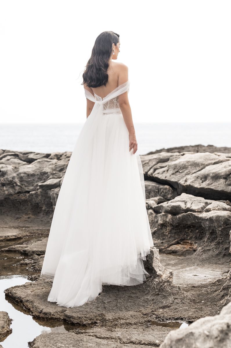 Robe de mariée col bateau boutique en Provence